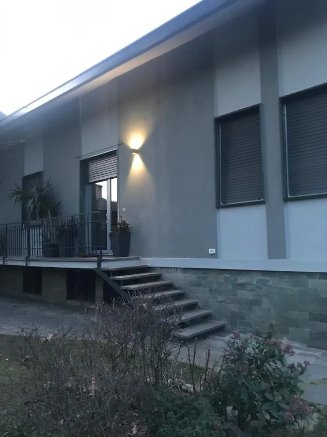 Apartment Appartamento Per Single In Villa Vigevano